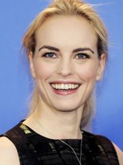 Nina Hoss nude .